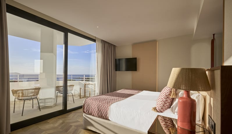europe-holidays-spain-ibiza-trs-ibiza-hotel-deluxe- sea-front-view